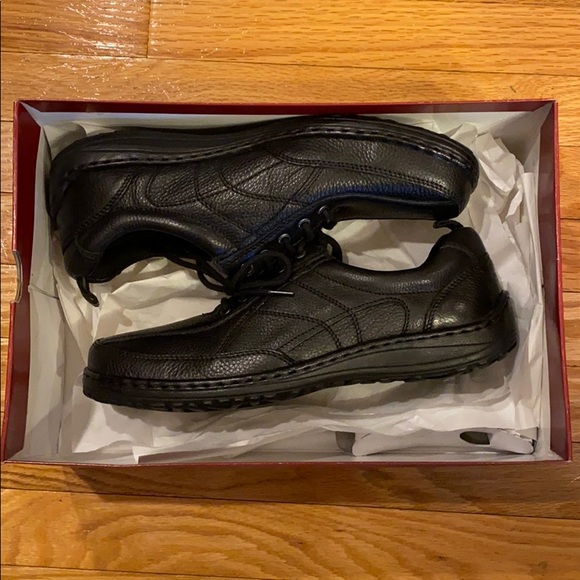 hush puppies 11 size